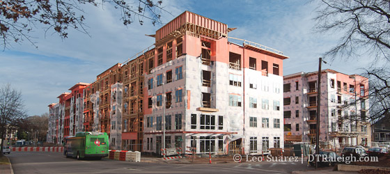 Elan City Center apartments
