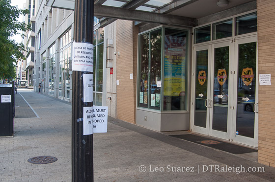 No Alcohol signs outside of The Oxford